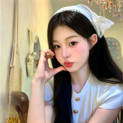 梅花巾海报